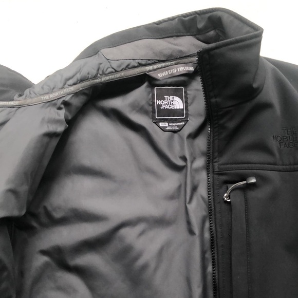The North Face.  Mens performance Jacket with Primaloft - Picture 2 of 4
